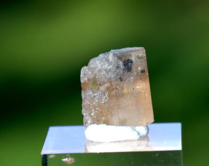Topaz 1.4 grams - Topaz Mountain, Thomas Range, Juab County, Utah, USA