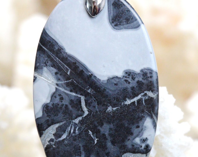 36 carat Maligano Jasper - natural stone cabochon pendant - Indonesia // REF AL73
