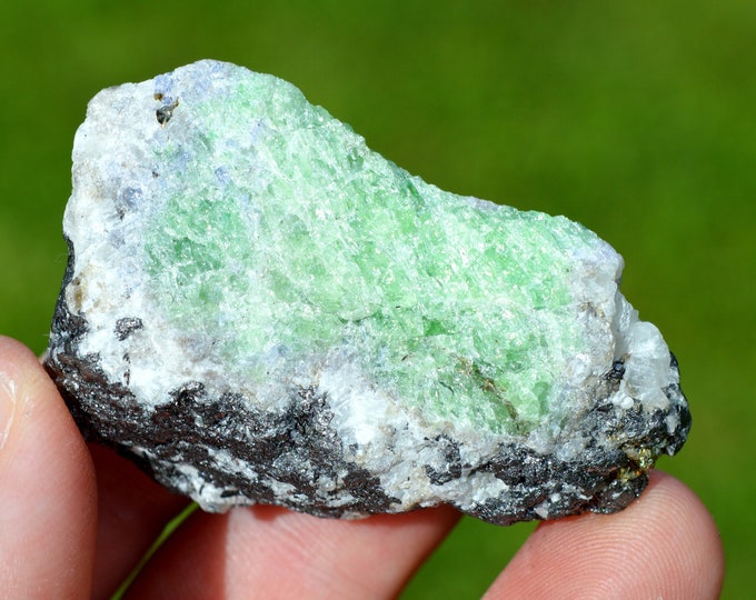 Grossular Garnet var. Tsavorite & Tanzanite 51 grams - Merelani Hills, Lelatema Mountains, Simanjiro District, Manyara Region, Tanzania