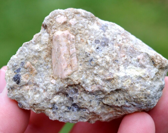 Orthoclase 118 grams - Four-la-Brouque ravine, Saint-Babel, Issoire, Puy-de-Dôme, Auvergne-Rhône-Alpes, France
