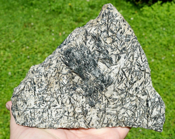 Actinolite 681 grams - Pfitsch, Wipptal, South Tyrol, Trentino-Alto Adige, Italy