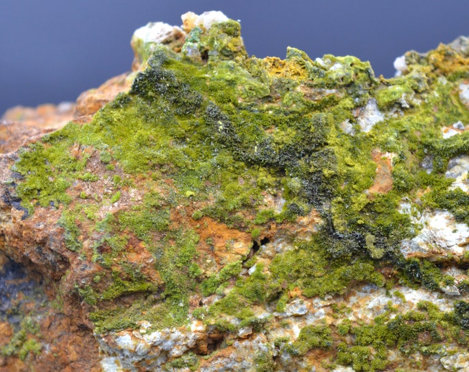 Pyromorphite 320 grams - Le Cantonnier vein, Nontron, Dordogne, France