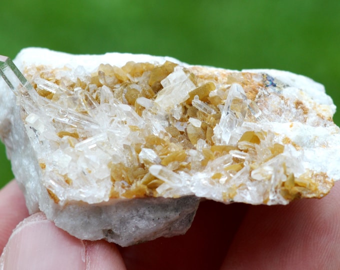 Quartz & Siderite 52 grams - Mésage Mine, Saint-Pierre-de-Mésage, Grenoble, Isère, Auvergne-Rhône-Alpes, France