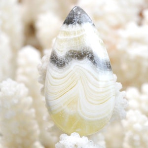 Calcite zébrée 41 carats - pendentif cabochon pierre naturelle - Mexique / EL57