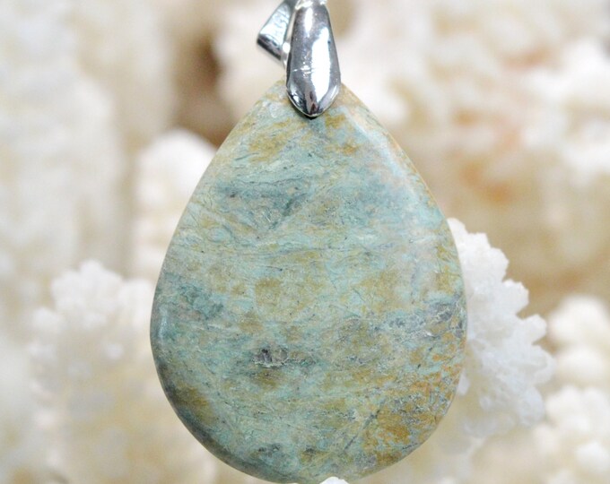 Turquoise 40 carats - pendentif cabochon pierre naturelle - Madagascar // DM33