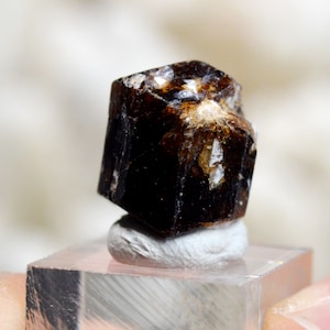 Tourmaline Var. Dravite - 5,3 gram - Pajaru, Jajarkot District, Karnali Pradesh, Nepal