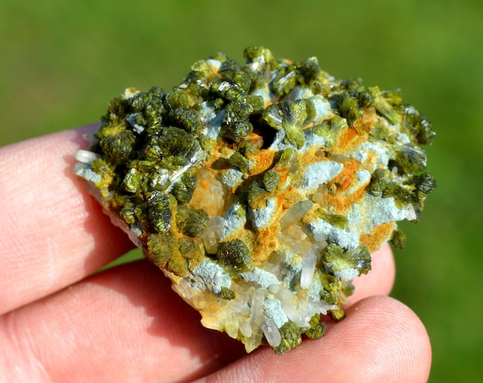 Epidote & Quartz 44 grams - Imilchil, Errachidia Province, Drâa-Tafilalet Region, Morocco