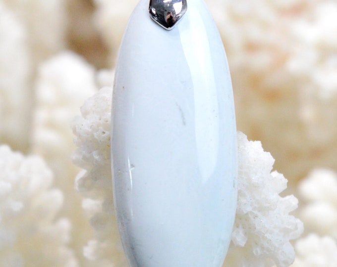 25 Carat Owyhee Opal - Natural Gemstone Cabochon Pendant - USA // BU48