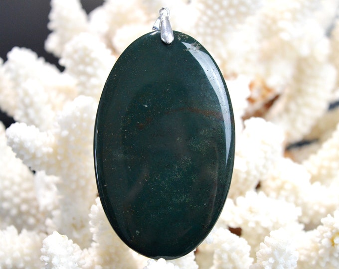 Jaspe heliotrope 161 carats - pendentif cabochon pierre naturelle - Brésil // DS62