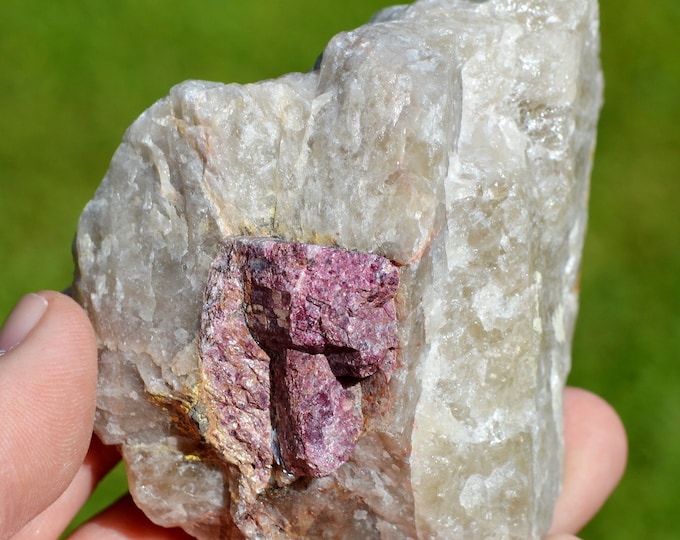 Tourmaline var. Rubellite & Smoky Quartz 322 grams - Conselheiro Pena, Minas Gerais, Brazil