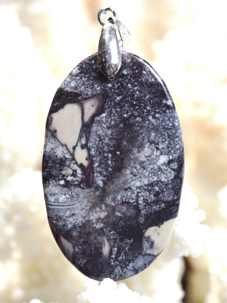 pendant cabochon natural stone Mexico Jaspe porcelain 61 carats