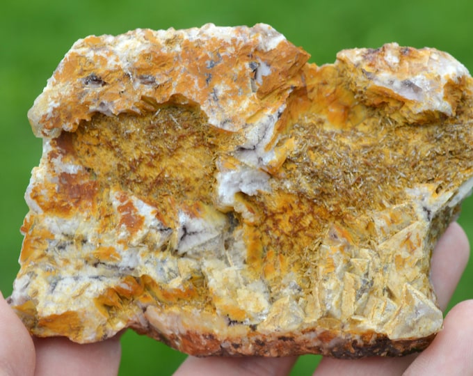 Pyromorphite & Fluorite 430 grams - Chaillac, Le Blanc, Indre, Centre-Val de Loire, France