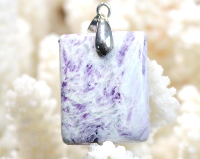 Kämmererite 41 carats - natural stone cabochon pendant - India / GA22