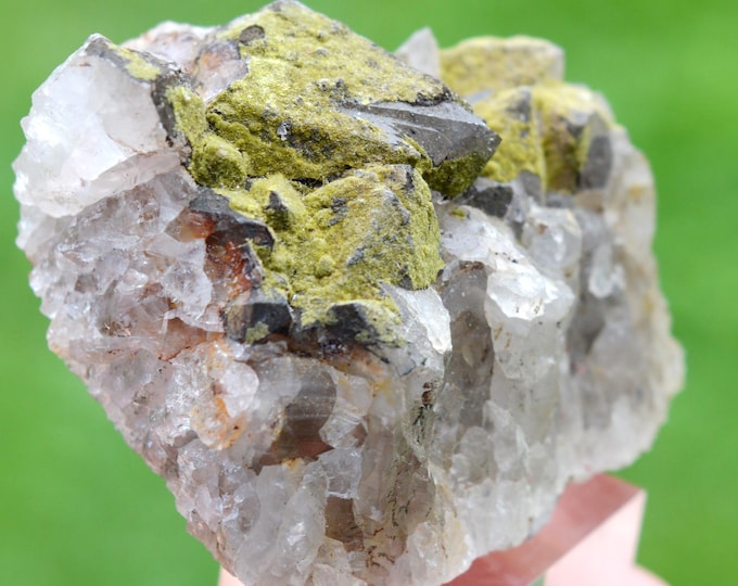 Quartz & Mottramite 58 grams - Tsumeb, Oshikoto Region, Namibia