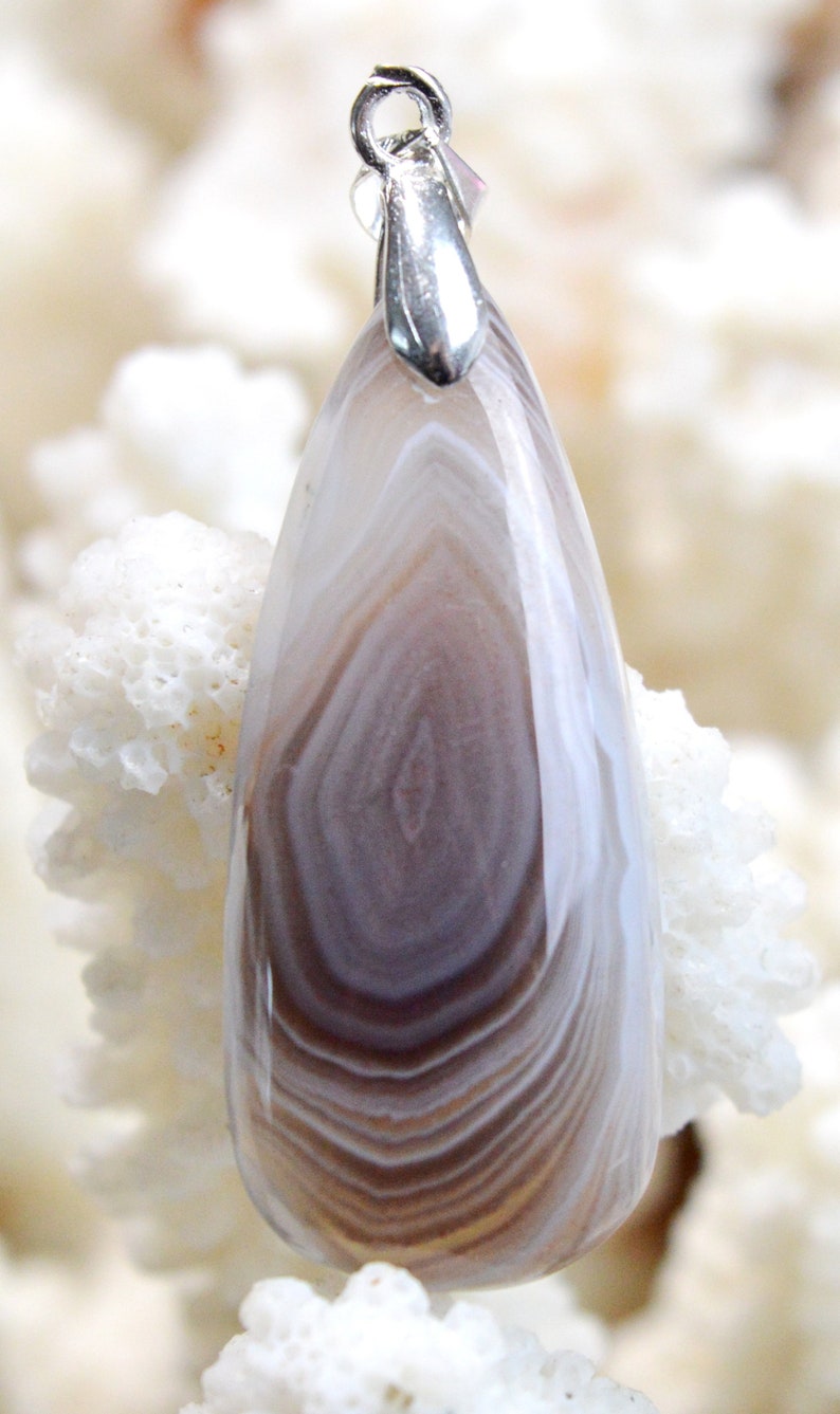 Agate 26 carats pendentif cabochon pierre naturelle Botswana Ref AT33
