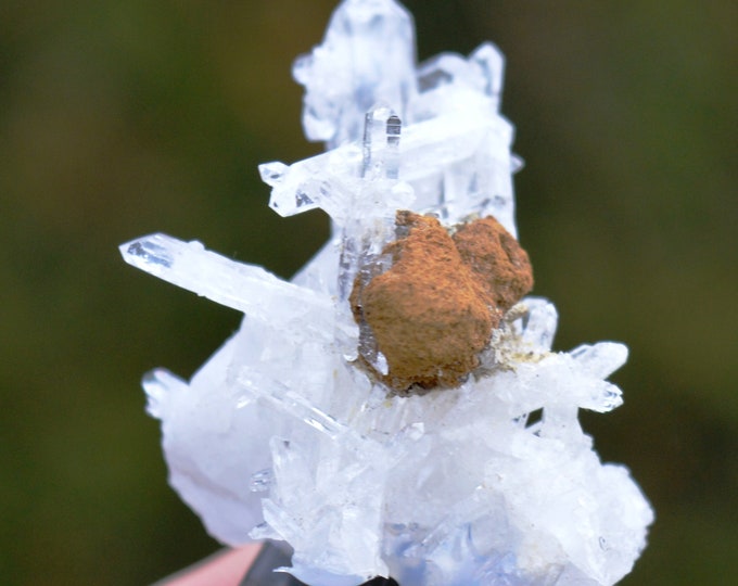 Quartz & siderite 23 grams - La Belleza, Santander Department, Colombia