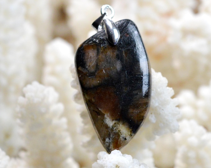 Chiastolite 31 carats - natural stone cabochon pendant - USA / FQ18