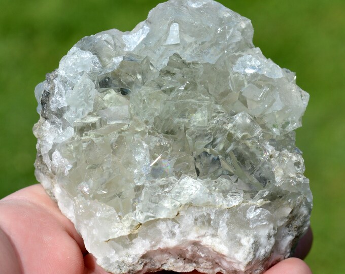 Fluorite 513 grams - Xianghuapu Mine, Xianghualing Sn-polymetallic ore field, Linwu Co., Chenzhou, Hunan, China