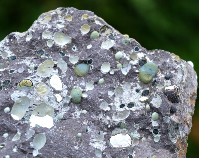 Melaphyre 407 grams - Idar-Oberstein, Birkenfeld District, Rhineland-Palatinate, Germany