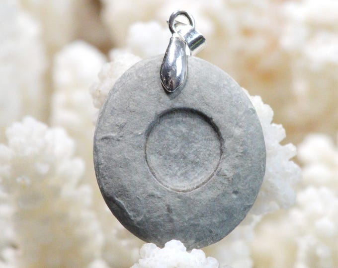 28-carat Fairy Stone - Natural Stone Pendant - Canada / FY28