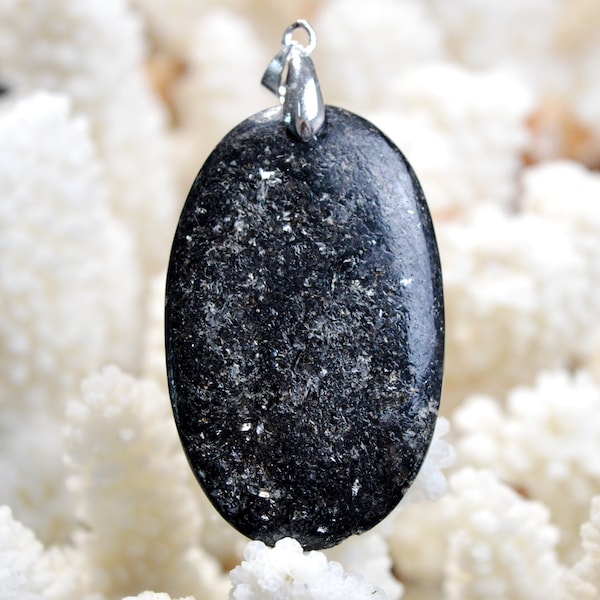 Tourmaline noire & Mica 63 carats - pendentif cabochon pierre naturelle - Inde // DT18