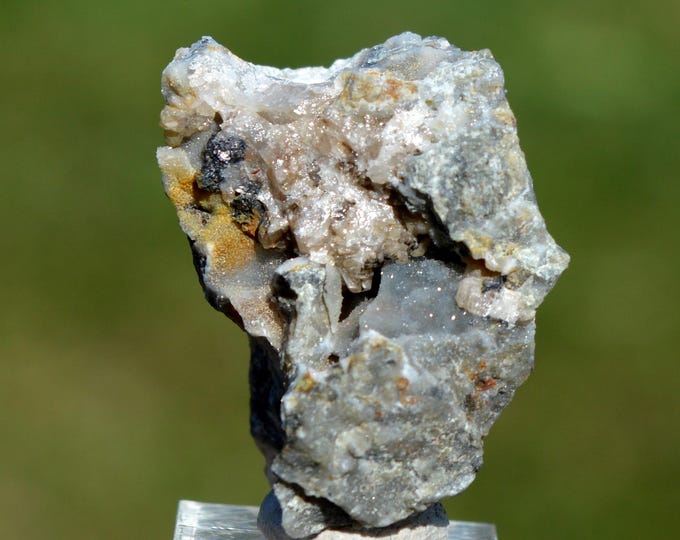 Cerussite & Chalcedony 16 grams - L'Argentolle, Saint-Prix, Autun, Saône-et-Loire, Burgundy-Franche-Comté, France