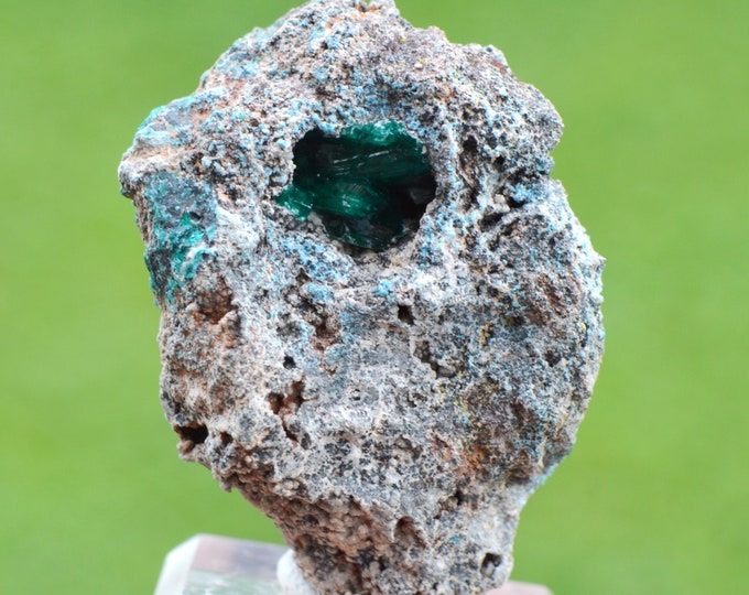 Dioptase 60 grams - Tantara Mine, Shinkolobwe, Kambove Territory, Haut-Katanga, DR Congo