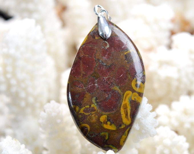 67 carat "Bamboo" Jasper - natural stone cabochon pendant - Indonesia // DI86