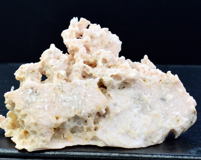 Rhodochrosite & quartz 111 grams - Madan ore field, Smolyan Province, Bulgaria