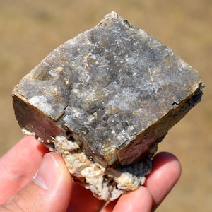 Siderite & K. Feldspar var. Adularia 407 grams - Padre Paraíso, Minas Gerais, Brazil