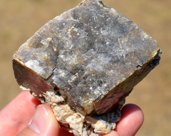 Siderite & K. Feldspar var. Adularia 407 grams - Padre Paraíso, Minas Gerais, Brazil