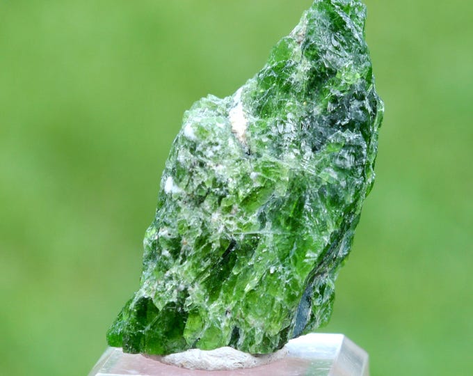 Diopside Var. Chromium-bearing Diopside 22 grams - Inagli chrome diopside deposit, Inagli Massif, Aldan, Sakha, Russia