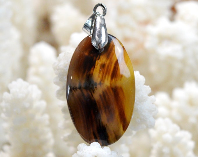 35 Carat Agate - Natural Gemstone Cabochon Pendant - Montana, USA / FI40