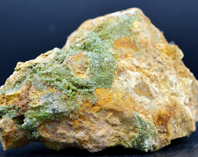 Pyromorphite 784 grams - Steinbach, Cernay, Haut-Rhin, Grand Est, France