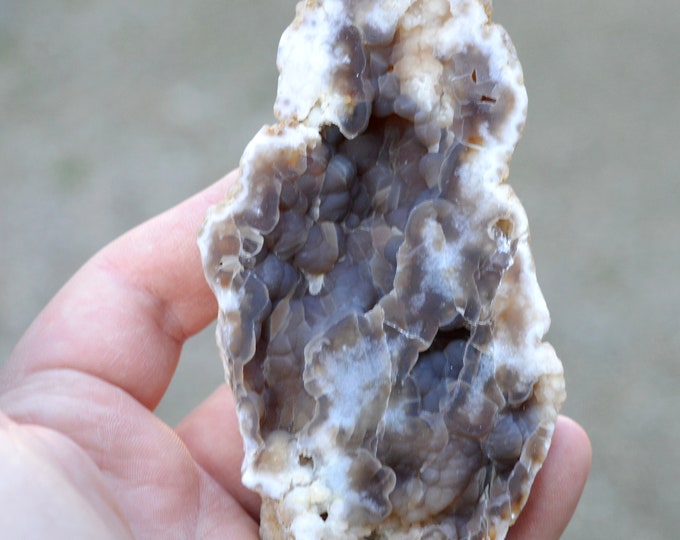 Polished Chalcedony 202 grams - Mauprévoir, Montmorillon, Vienne, New Aquitaine, France