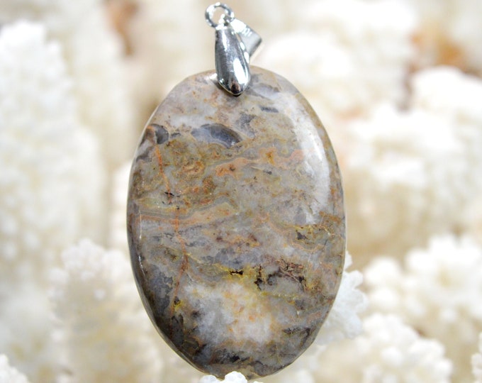 72-carat Wave Jasper - natural stone cabochon pendant - Madagascar / EB59