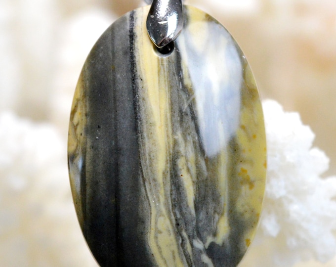 36-carat Tiger Jasper - Natural Stone Cabochon Pendant - Indonesia // Ref AK73