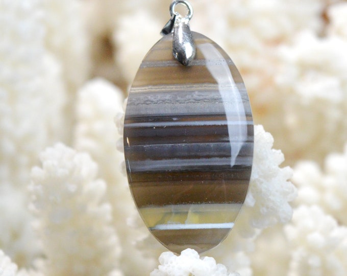 31 Carat Owyhee Opal - Natural Gemstone Cabochon Pendant - USA / FB55
