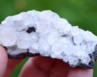 Calcite geode 91 grams - Gave de Pau river alluvials, Saint-Pé-de-Bigorre, Hautes-Pyrénées, Occitanie, France