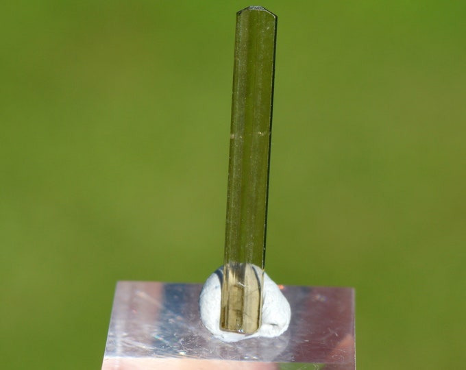 Clinozoisite 1.3 carats - Tormiq valley, Haramosh Mts., Skardu District, Gilgit-Baltistan, Pakistan