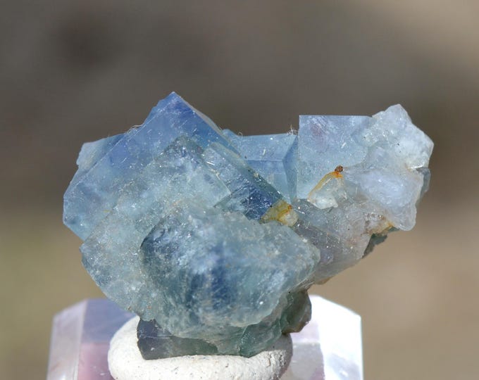 Fluorite 19 grams - El Hammam Mine, Ait Mimoune Caïdat, Khémisset, Morocco