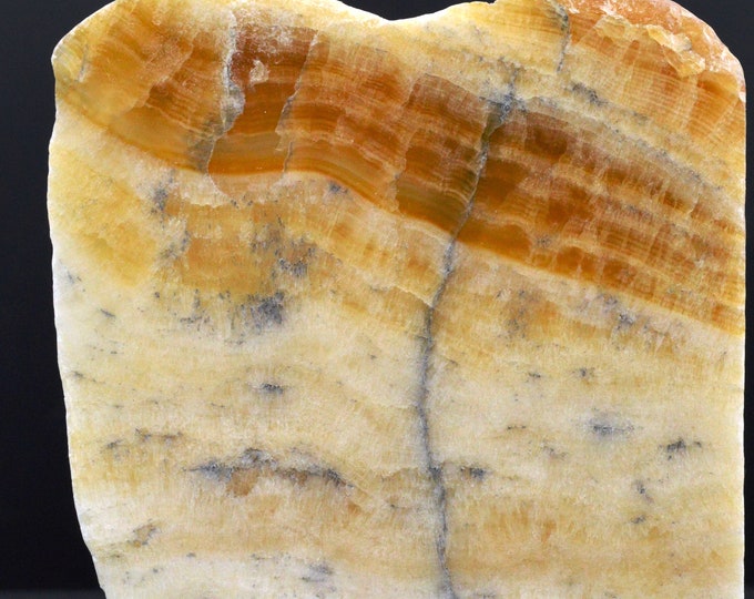 Slice - Aragonite 59 grams - Fluorescent - Oisans, Isère, France