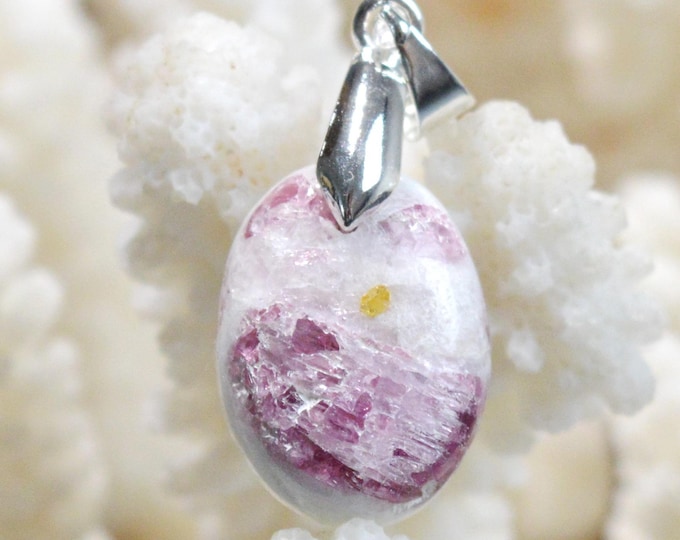 Quartz & pink tourmaline 20 carats - natural stone cabochon pendant - Taquaral, Brazil / FX45
