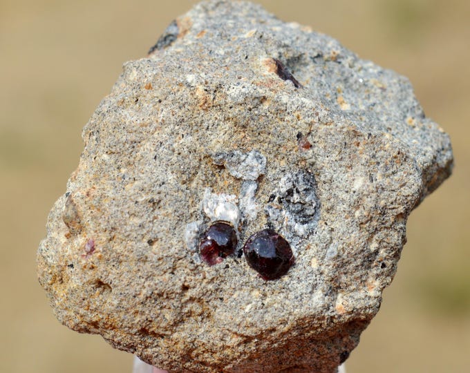 Almandine Garnet 116 grams - Rambla de las Granatillas, El Hoyazo, Níjar, Almería, Andalusia, Spain