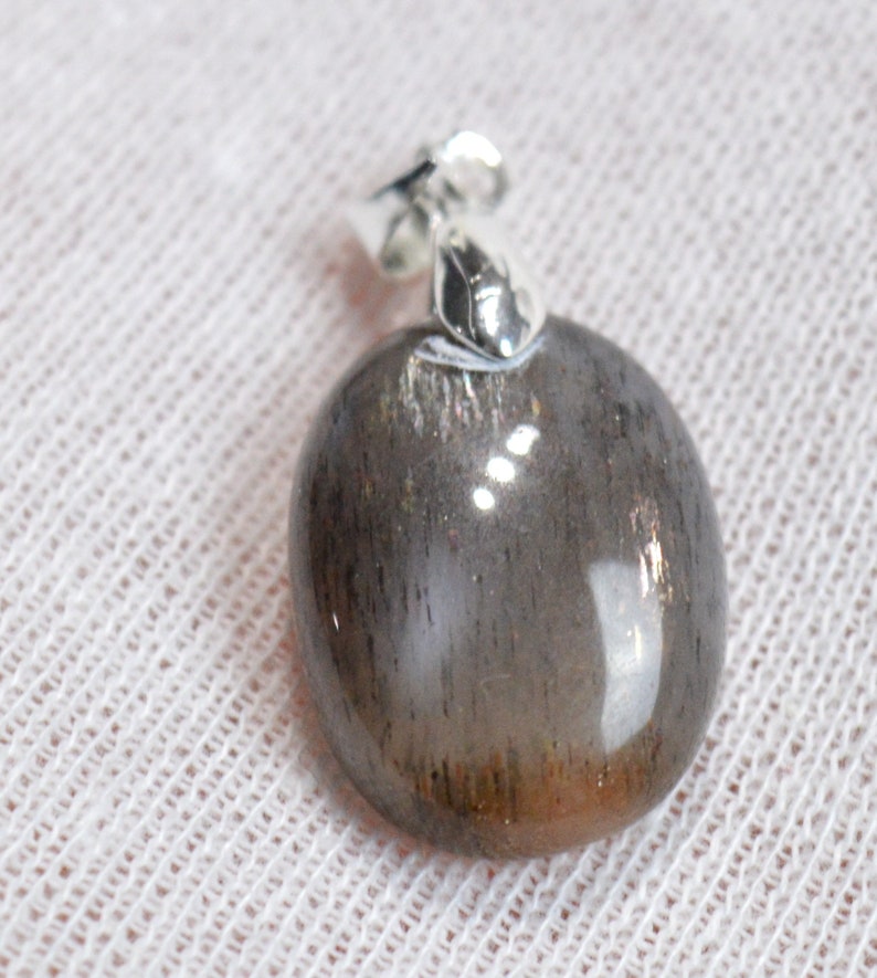pendentif cabochon pierre naturelle Pierre de soleil 18 carats Inde BF60