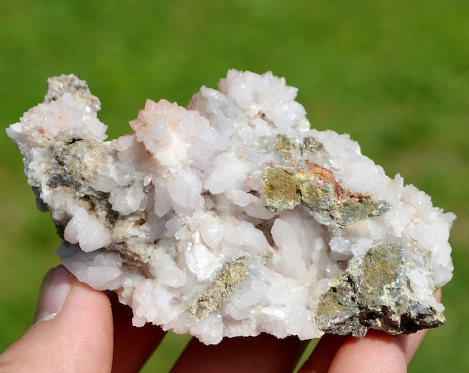 Quartz 151 grams - Amerzgane Circle, Ouarzazate Province, Drâa-Tafilalet Region, Morocco