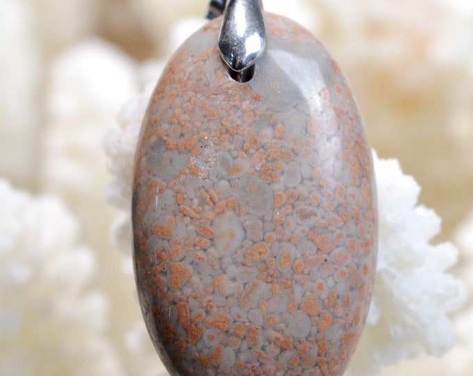 31 carat Blood Jasper - Natural Gemstone Cabochon Pendant - India // BE66