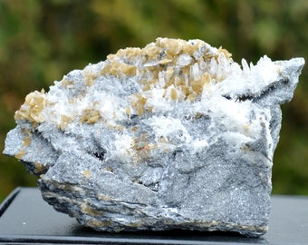 Quartz & siderite 620 grams - La Mure, Isère, Auvergne-Rhône-Alpes, France