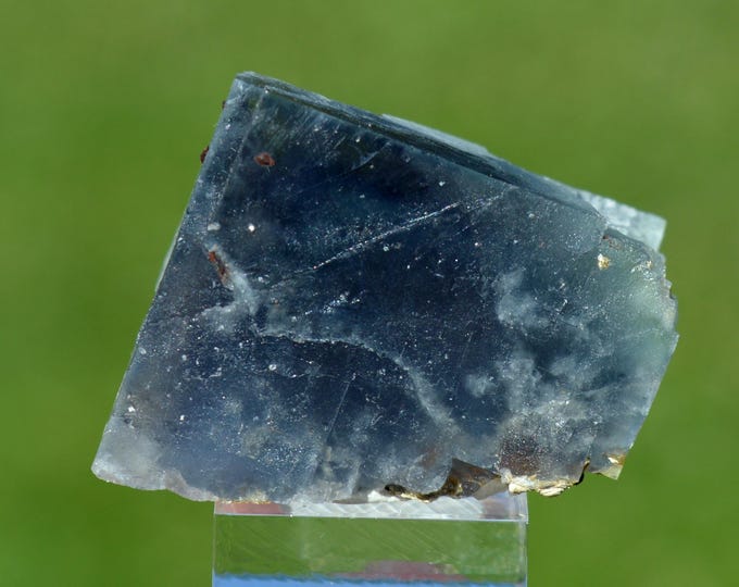 Fluorite 30 grams - Chavaniac-Lafayette, Brioude, Haute-Loire, Auvergne-Rhône-Alpes, France