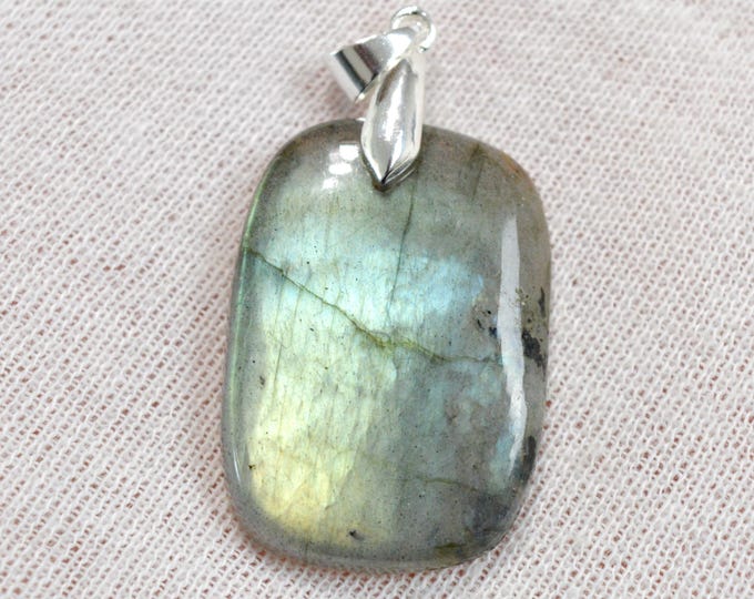 40-carat Labradorite - natural stone cabochon pendant - Madagascar / GC61